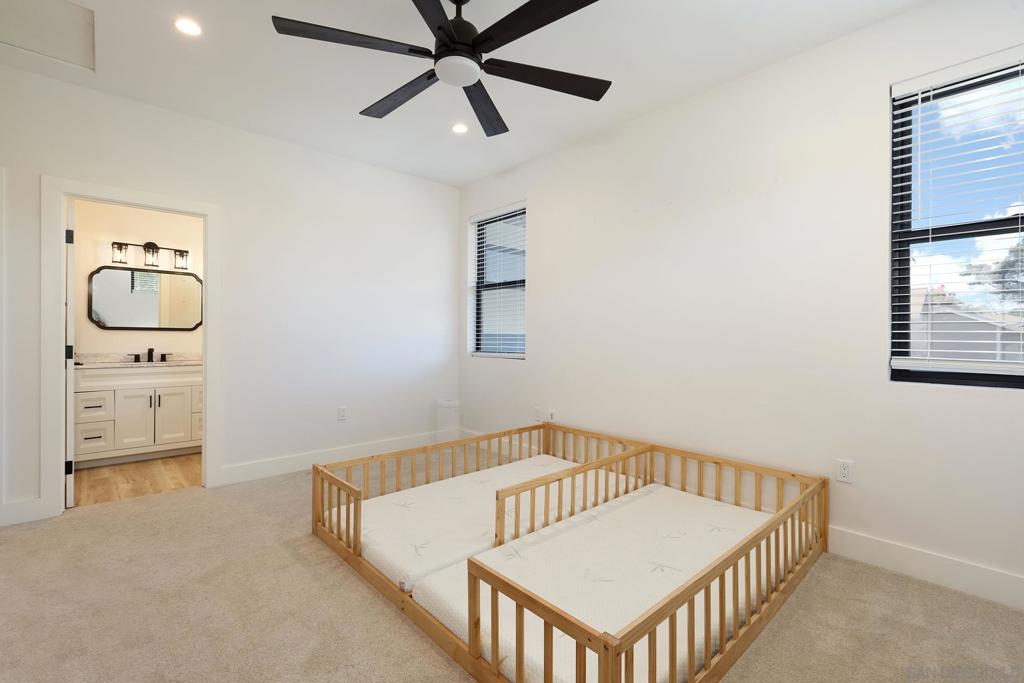 MLS #250041305SD image #12