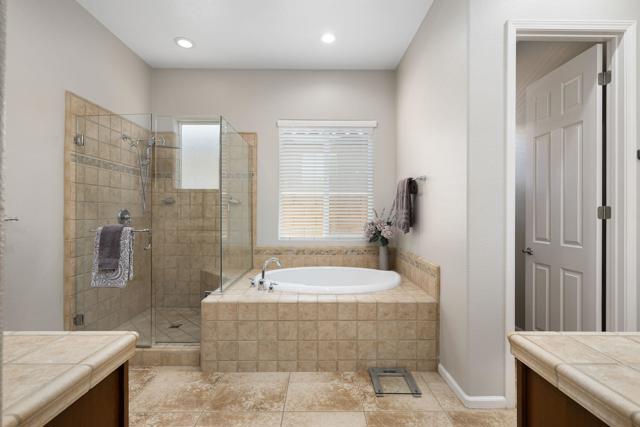 40844 Piazza Del Paradiso, Indio CA: https://media.crmls.org/mediaz/50843155-b850-4dc7-bfab-d8cf41a4a496.jpg