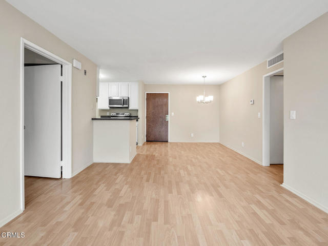 Detail Gallery Image 19 of 39 For 4499 via Marisol #217,  Los Angeles,  CA 90042 - 2 Beds | 2 Baths
