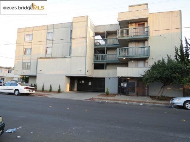 1532 Chanslor AVE #