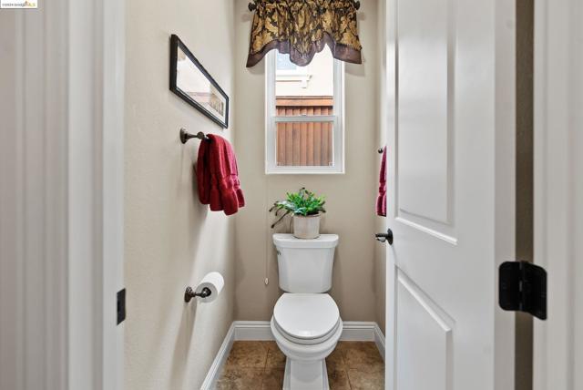 Image 25 of 45 For 1155 Saint Julien St