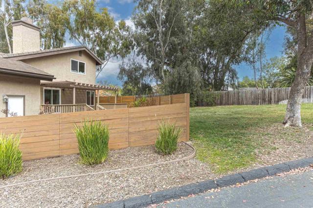 Detail Gallery Image 6 of 63 For 1023 Mimosa Ave, Vista,  CA 92081 - 4 Beds | 2/1 Baths