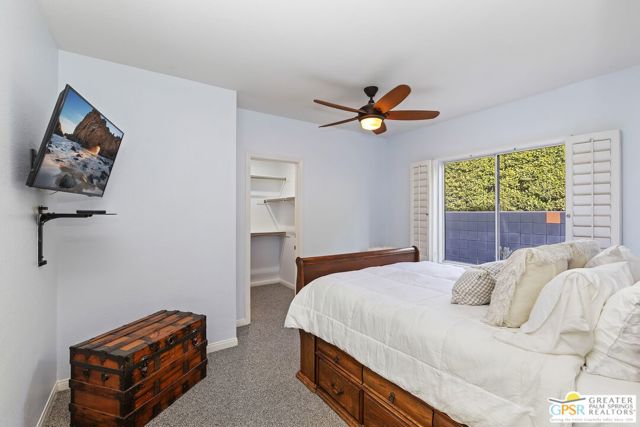 535 E Via Colusa, Palm Springs CA: https://media.crmls.org/mediaz/5085dfb7-8bf4-419e-8bca-731bc012e0a6.jpg