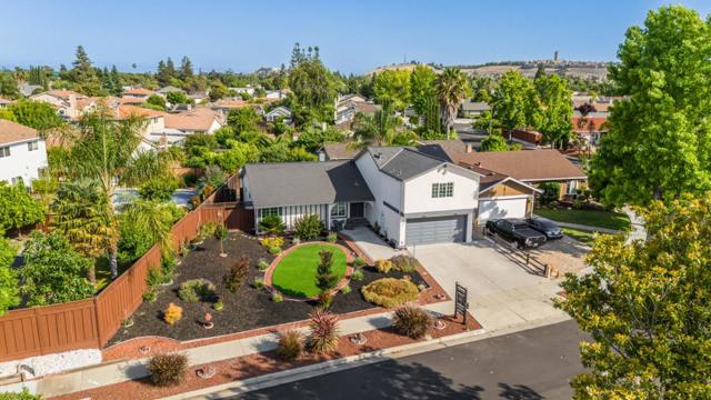 4537 Jonquil Drive, San Jose CA: https://media.crmls.org/mediaz/50860f0a-31fa-4bbf-b4de-370499c157d4.jpg