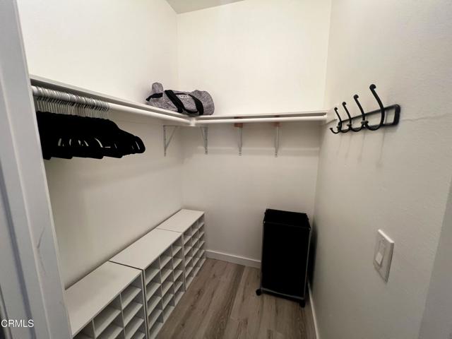 865 B Street, Oxnard CA: https://media.crmls.org/mediaz/50861579-067b-4cf8-b491-151c065c273e.jpg
