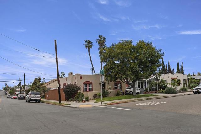 3304 33rd St, San Diego CA: https://media.crmls.org/mediaz/5086693b-1df5-4fad-bc0c-a87396f39744.jpg
