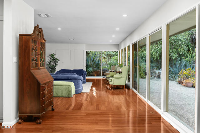 Detail Gallery Image 7 of 63 For 505 Orange Grove Cir, Pasadena,  CA 91105 - 4 Beds | 3/1 Baths