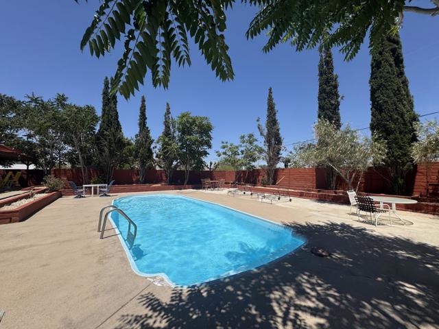 7585 Joshua Lane, Yucca Valley CA: https://media.crmls.org/mediaz/5086d1be-68c9-49f1-9a13-fcdcab0469f7.jpg