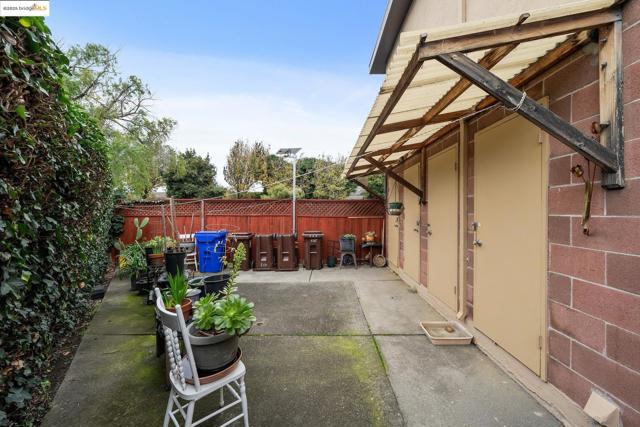 Image 45 of 59 For 633 Key Blvd