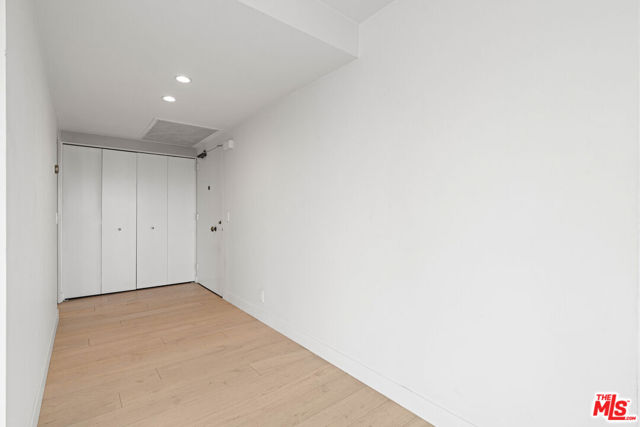 10701 Wilshire Boulevard, Los Angeles CA: https://media.crmls.org/mediaz/508a4f90-b5d0-401c-80f4-91c100620e65.jpg