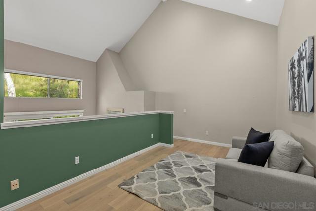 3762 Balboa Terrace Unit B, San Diego CA: https://media.crmls.org/mediaz/508aebfe-2017-4a30-b6e2-9e986a31932d.jpg