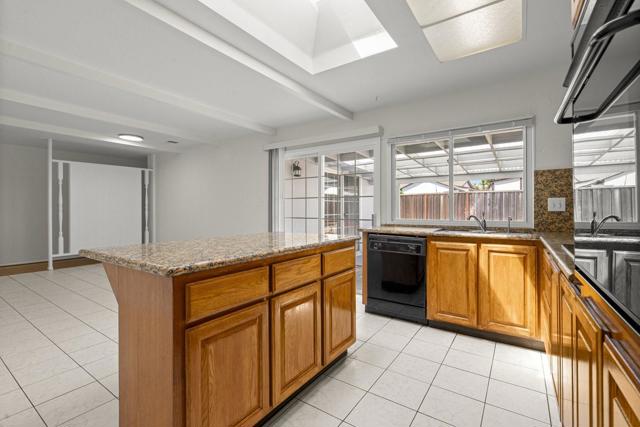 2255 Hartford Drive, Union City CA: https://media.crmls.org/mediaz/508b847d-c4cf-41ea-8ebd-c198f7f351d6.jpg