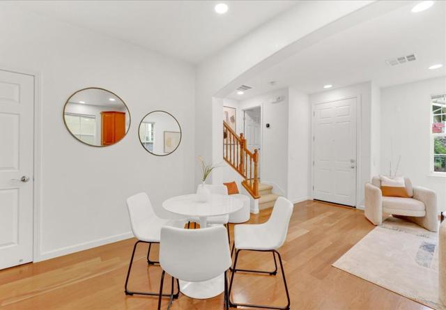 541 Ravenna Way, Hayward CA: https://media.crmls.org/mediaz/508bdeb2-8941-4447-828e-1ce8a4aaabc1.jpg