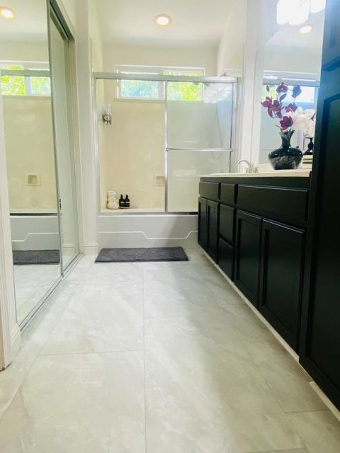 425 Knollcrest Avenue, San Jose CA: https://media.crmls.org/mediaz/508d0e68-38c7-4bb6-88b3-1f686105d055.jpg