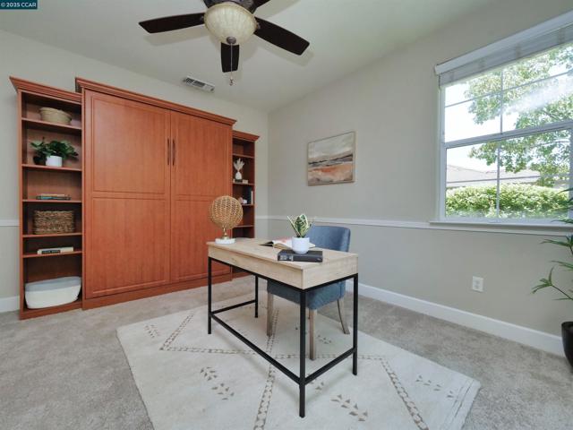 335 Suez Canal Lane, Sacramento CA: https://media.crmls.org/mediaz/508d250e-8cc7-41c2-9ac9-8b51c9a29fb9.jpg