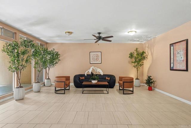 Detail Gallery Image 26 of 39 For 14141 Dickens St #111,  Sherman Oaks,  CA 91423 - 2 Beds | 2 Baths