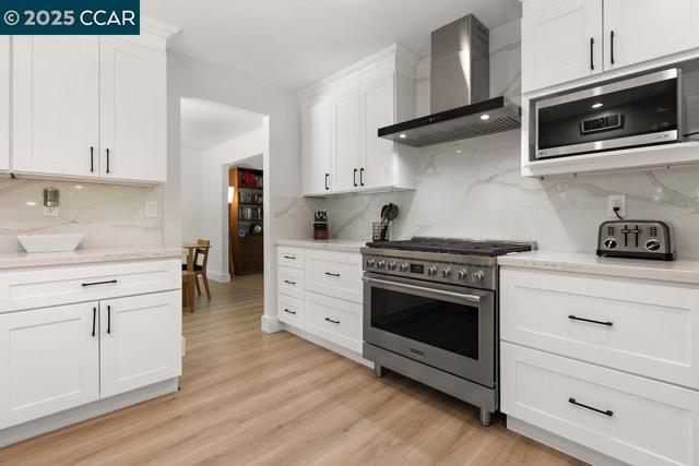 2027 Mohawk Dr, Pleasant Hill CA: https://media.crmls.org/mediaz/508f1a65-b101-45a7-a423-8d8fa18610f1.jpg