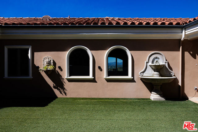 24410 Mulholland Highway, Calabasas CA: https://media.crmls.org/mediaz/508f62d3-e2ac-4429-aba8-56276aed9b7a.jpg