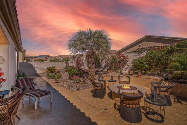 80132 Avenida Santa Olivia, Indio CA: https://media.crmls.org/mediaz/508f7c37-fd73-4bd6-8328-76decb9d61ff.jpg