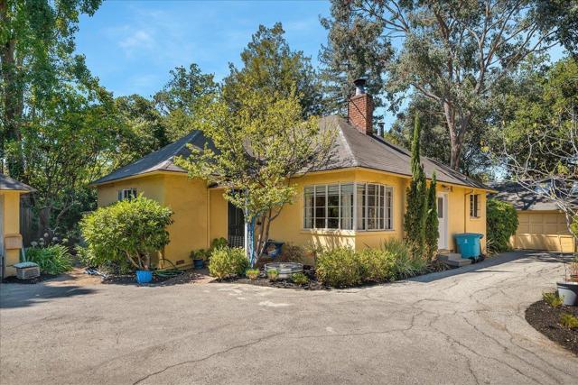 231241 Churchill Avenue, Palo Alto CA: https://media.crmls.org/mediaz/50901cbd-1d97-48fd-978e-015419b15b2b.jpg