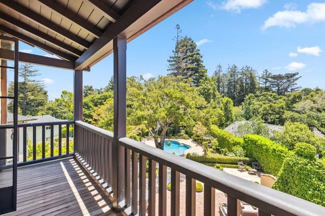2307 Easton Drive, Burlingame CA: https://media.crmls.org/mediaz/5092d662-6bb2-4369-9744-8ea63b03e6f6.jpg