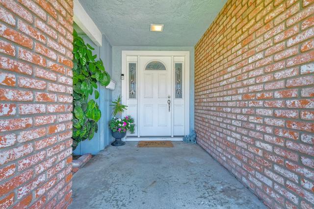 17521 Hada Dr, San Diego CA: https://media.crmls.org/mediaz/5093605b-fca6-49c8-a39d-fce359924c3b.jpg