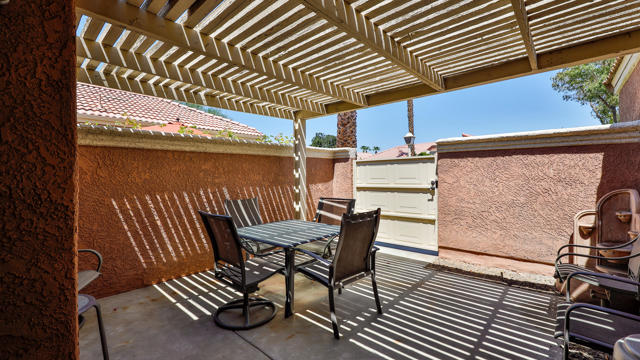 76895 Morocco Road, Palm Desert CA: https://media.crmls.org/mediaz/50938c97-0d9e-4516-a7c6-d885a9c82ab8.jpg