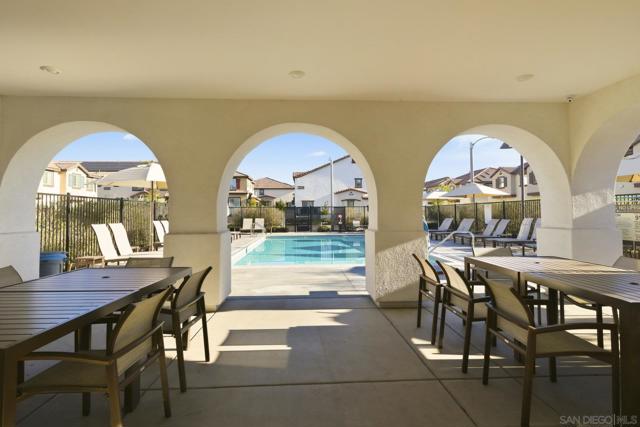 24120 Dolcetto Ave, Murrieta CA: https://media.crmls.org/mediaz/509497dc-2782-49f7-a0f8-847b1f428c8c.jpg