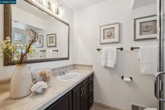 Image 22 of 60 For 3044 Santa Maria Dr