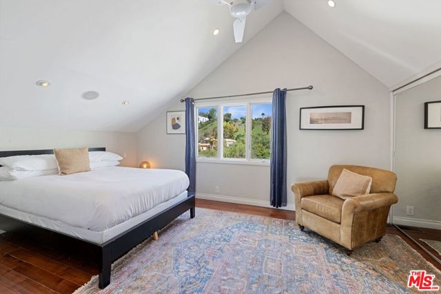 2955 Corral Canyon Road, Malibu CA: https://media.crmls.org/mediaz/50950c47-fb18-40aa-9370-11ffe196ac33.jpg