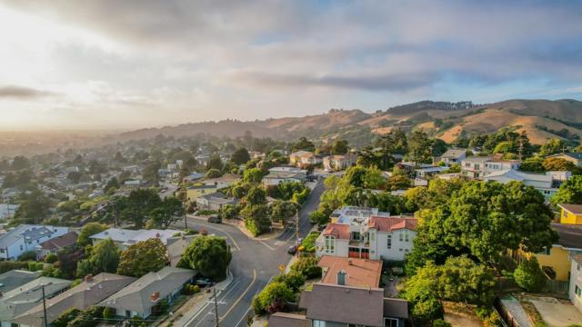 2735 Del Monte Avenue, El Cerrito CA: https://media.crmls.org/mediaz/509564cf-42f2-4b61-acef-1eddfea08b49.jpg