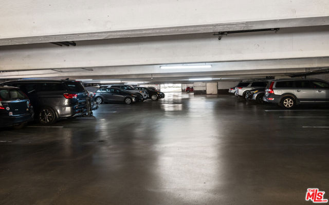 5950 Buckingham, 610 photo 43