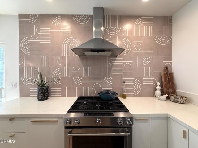 Detail Gallery Image 9 of 26 For 230 W Elmwood Ave, Burbank,  CA 91502 - 2 Beds | 1 Baths