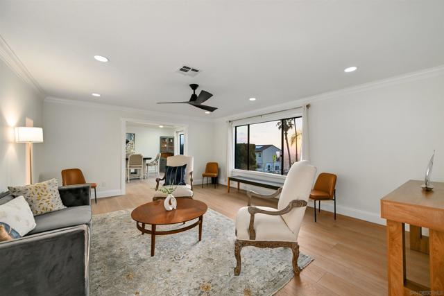 4367 Summit Dr, La Mesa CA: https://media.crmls.org/mediaz/50978f4d-3ab9-452e-acf5-dc8812688d8c.jpg