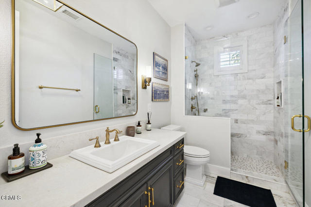 4111 Adriatic Street, Oxnard CA: https://media.crmls.org/mediaz/5098b7ef-eb61-4ce0-bb42-ae3f5875dc89.jpg