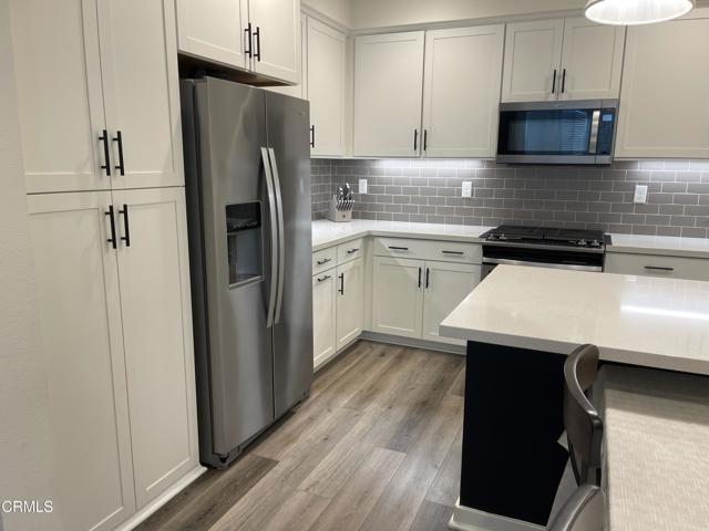 Detail Gallery Image 21 of 67 For 130 Farmhouse Dr #2,  Simi Valley,  CA 93065 - 3 Beds | 2/1 Baths