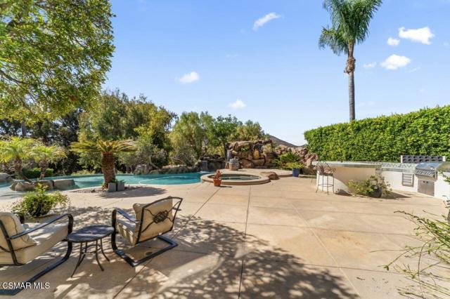 64 Highland Road, Simi Valley CA: https://media.crmls.org/mediaz/509962a6-e2d6-4484-971b-81371d41a87c.jpg