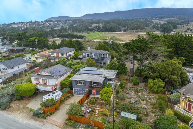 855 San Ramon Avenue, Moss Beach CA: https://media.crmls.org/mediaz/5099c4c1-2932-4681-ac81-8e2c9f8bb3a2.jpg