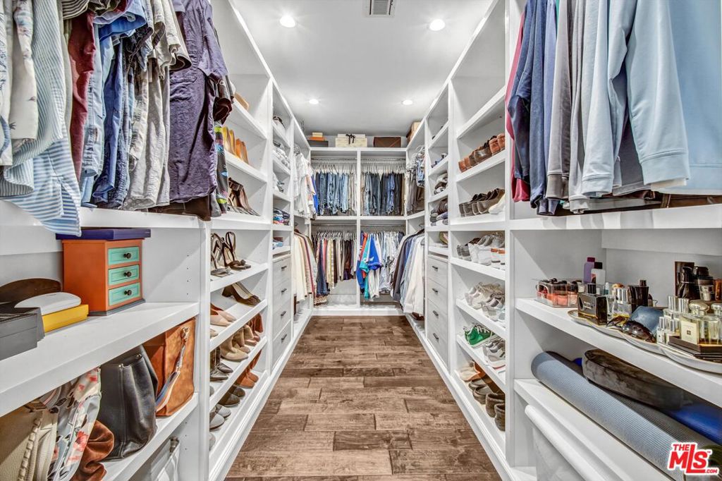 MLS #26856795 image #9