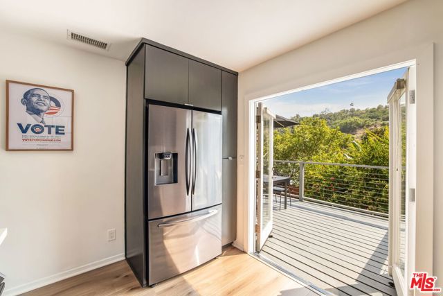 716 Academy Road, Los Angeles CA: https://media.crmls.org/mediaz/509b6b9c-a84e-446d-bbac-7a48d718f2c6.jpg