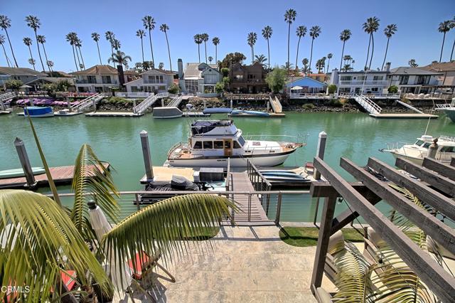 2965 Surfrider Avenue, Ventura CA: https://media.crmls.org/mediaz/509b8fdf-7c6f-4e5a-95d4-bfdcc446baf2.jpg