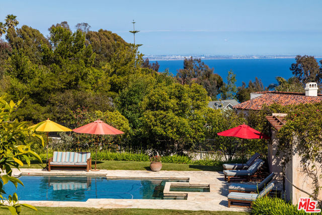 3648 Mcanany Way, Malibu CA: https://media.crmls.org/mediaz/509c692e-e67a-46ca-aa30-dbc5bd34dd09.jpg