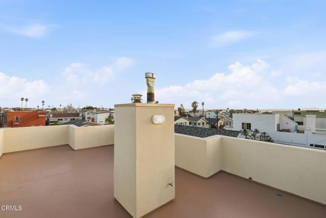 Detail Gallery Image 52 of 73 For 137 Fillmore Ave, Oxnard,  CA 93035 - 3 Beds | 3 Baths