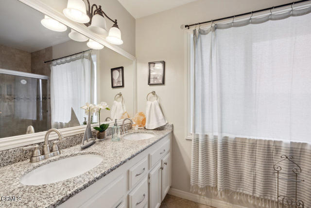 Detail Gallery Image 20 of 29 For 1519 Lyndhurst Ave, Camarillo,  CA 93010 - 4 Beds | 2 Baths