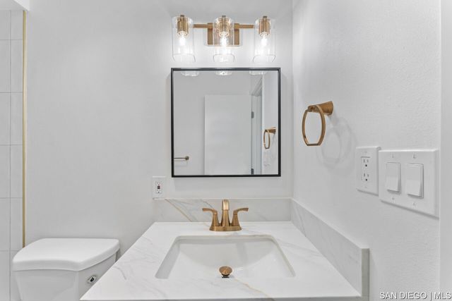 4855 Cole ST, San Diego CA: https://media.crmls.org/mediaz/509d9bcb-0025-4bbe-a892-3360a91f0303.jpg