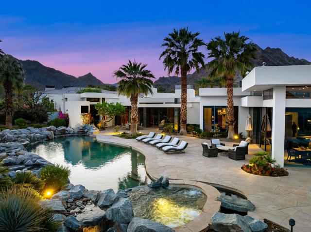 79235 Tom Fazio N Lane, La Quinta CA: https://media.crmls.org/mediaz/509ebe7c-f379-4f6d-beac-73c5d4f4c4b1.jpg