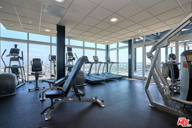3810 Wilshire Boulevard, Los Angeles CA: https://media.crmls.org/mediaz/509ec8d8-d1ac-41ad-bf4c-cffacfca1af6.jpg