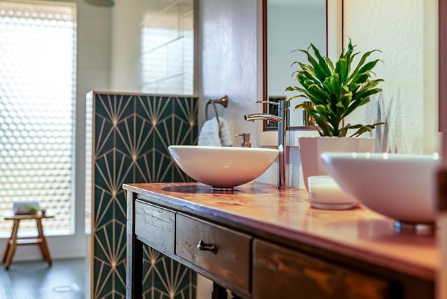 831 Calabasas Road, Watsonville CA: https://media.crmls.org/mediaz/509fff3e-b01c-40ce-b18d-feae46166c70.jpg