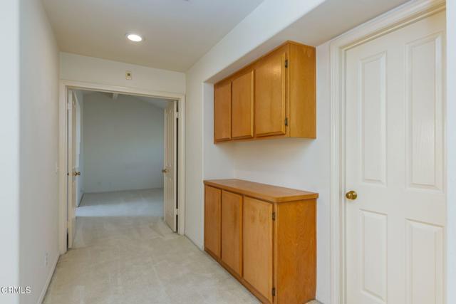 1062 Meadowlark Drive, Fillmore CA: https://media.crmls.org/mediaz/50a0488e-9d08-4886-af4a-673ddb1639c8.jpg