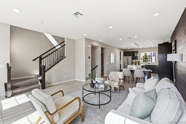 5992 Village Center Loop, San Diego CA: https://media.crmls.org/mediaz/50a05194-380e-4e4a-83b1-f5a1afcdd762.jpg